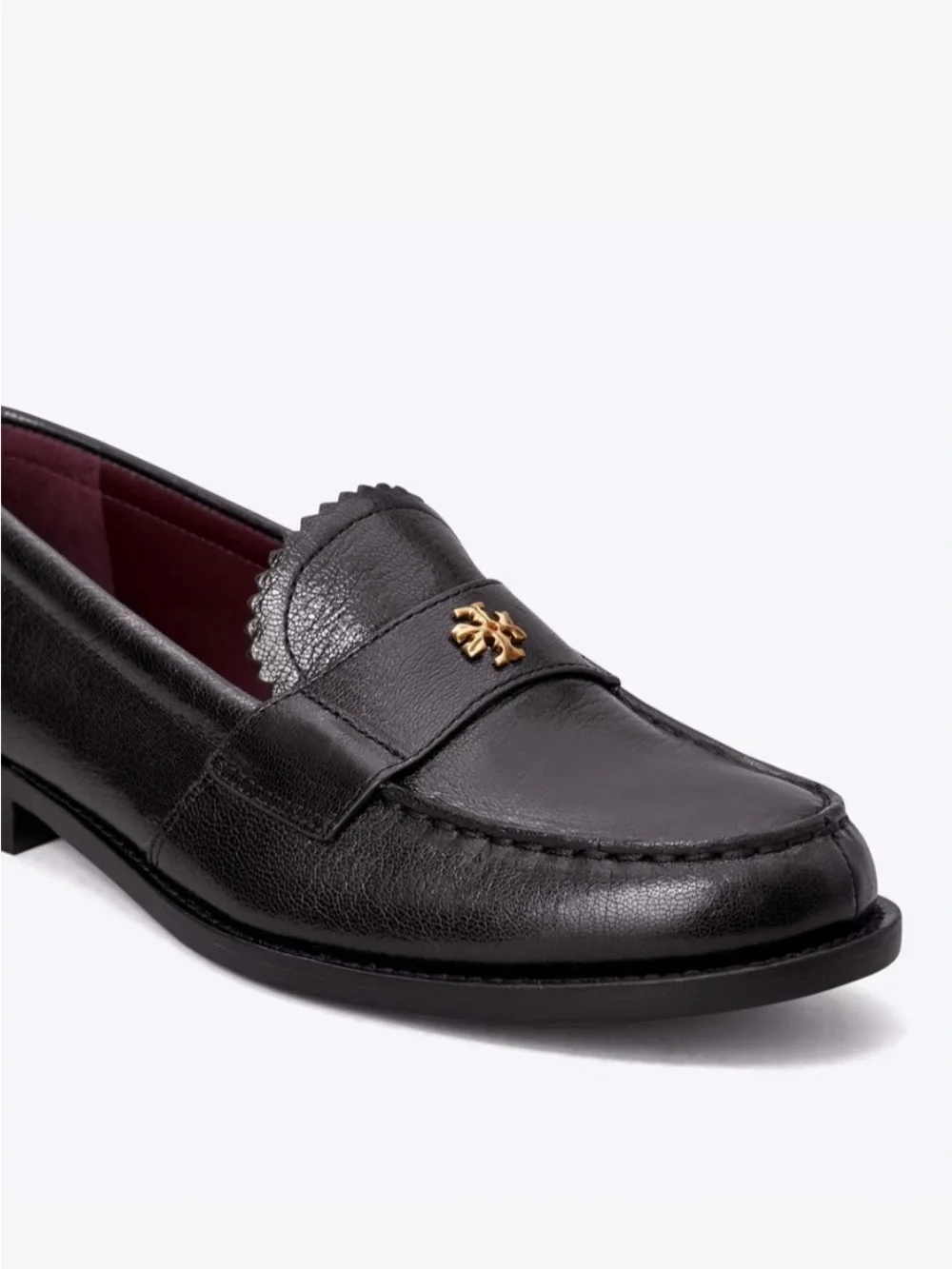 TORY BURCH Classic Loafers Black Leather Gold Double T 6.5